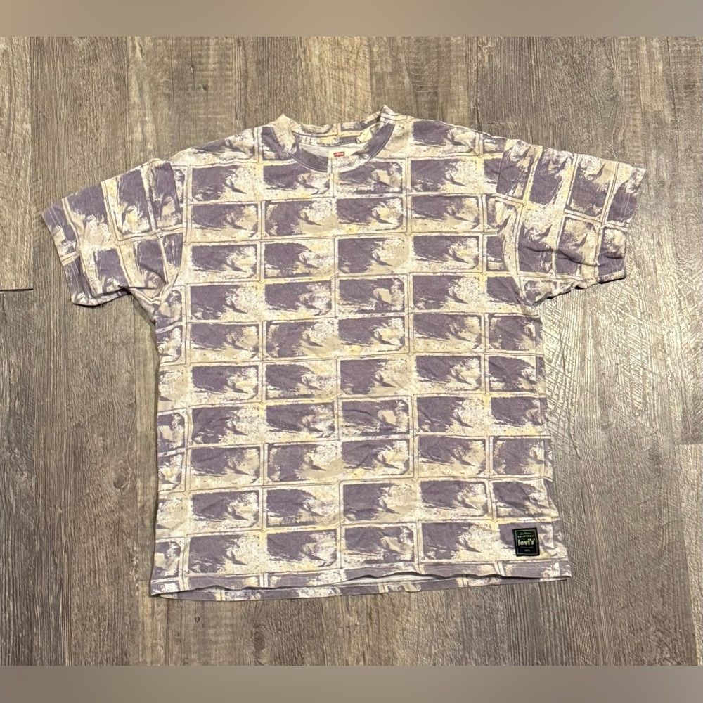 Levi’s relaxed vintage style t shirt 👕